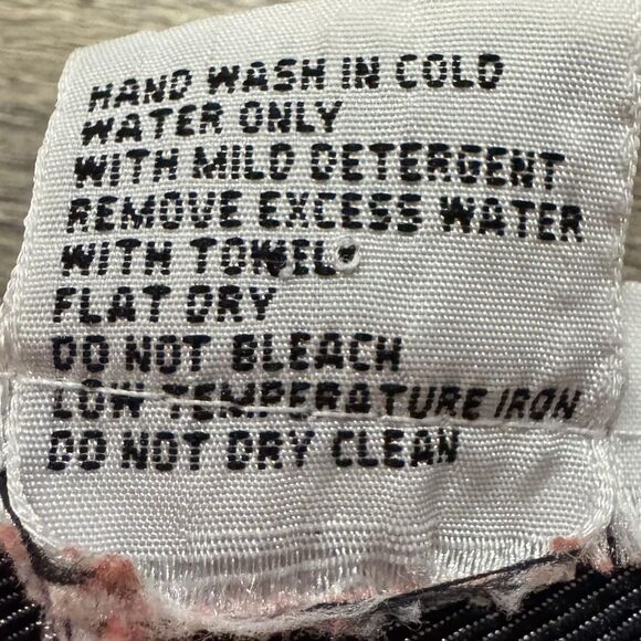 VTG Adrianne Vittadini Sport Sweater Womens L Red Cotton Colorful Graphic Knit - Picture 9 of 9